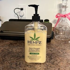 Hempz Full Size Moisturizer